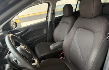 Fiat Cronos 1.8 Precision (Aut) (Flex) - Foto #8