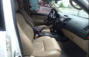 Toyota Hilux SW4 3.0 TDI 4x4 SRV 7L - Foto #9