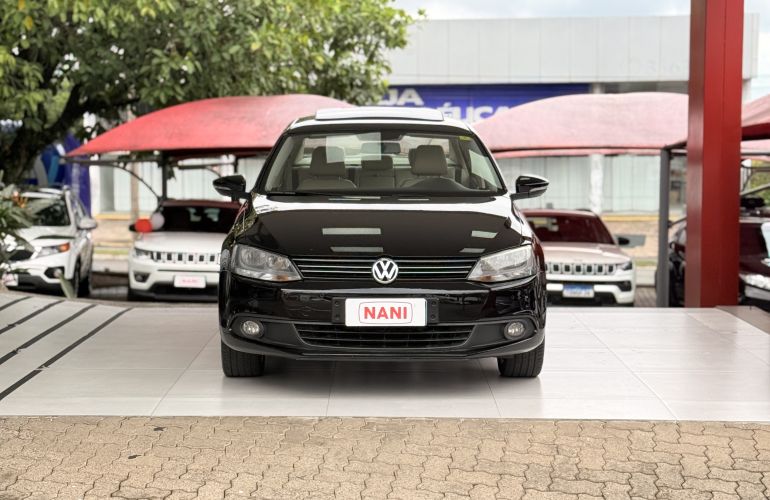 Volkswagen Jetta 2.0 Comfortline (Flex) - Foto #2