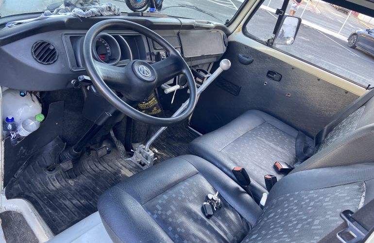 Volkswagen Kombi Standard 1.4 (Flex) - Foto #10