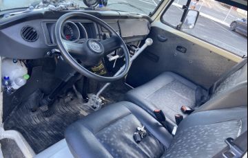 Volkswagen Kombi Standard 1.4 (Flex) - Foto #10