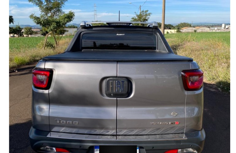 Fiat Toro Volcano 2.0 diesel AT9 4x4 - Foto #2