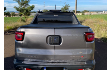 Fiat Toro Volcano 2.0 diesel AT9 4x4 - Foto #2