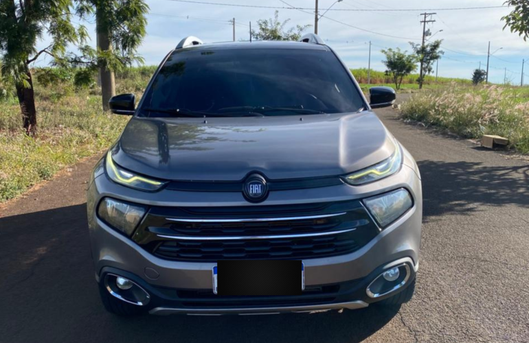 Fiat Toro Volcano 2.0 diesel AT9 4x4 - Foto #3