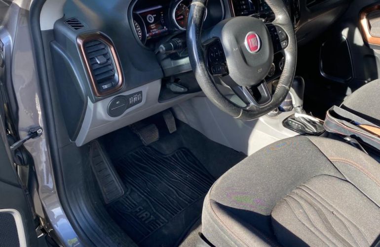 Fiat Toro Volcano 2.0 diesel AT9 4x4 - Foto #8