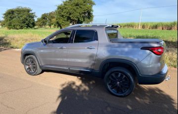 Fiat Toro Volcano 2.0 diesel AT9 4x4 - Foto #9