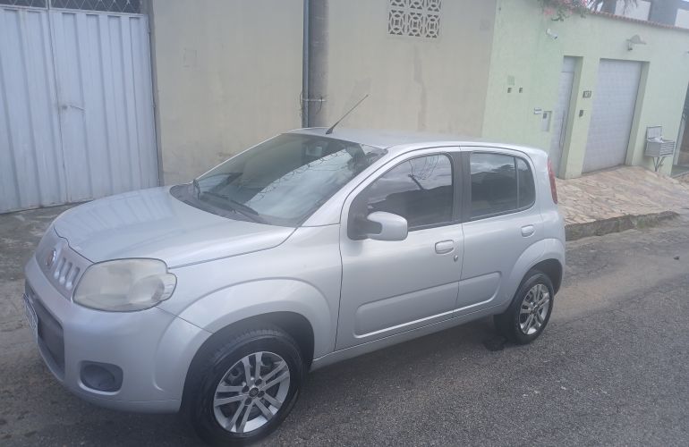 Fiat Uno Vivace 1.0 8V (Flex) 4p - Foto #2