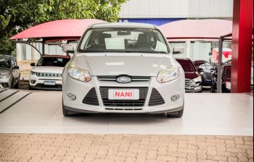 Ford Focus Hatch SE 2.0 16V PowerShift - Foto #2