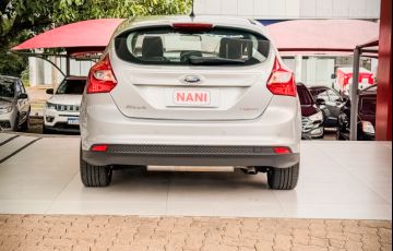 Ford Focus Hatch SE 2.0 16V PowerShift - Foto #6