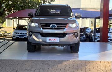 Toyota SW4 2.7 SR 7L 4x2 (Aut) (Flex) - Foto #2