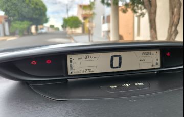 Citroën C4 GLX 1.6 (flex) - Foto #3