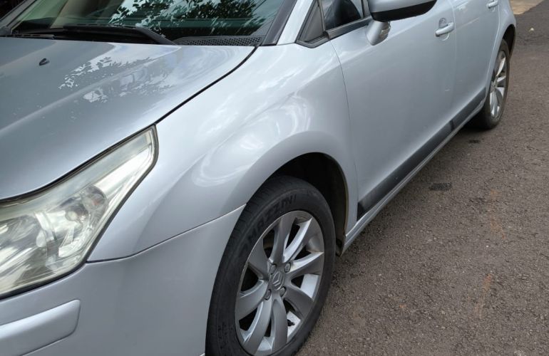 Citroën C4 GLX 1.6 (flex) - Foto #9