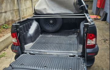 Fiat Strada Adventure Locker 1.8 16V (Cabine Estendida) - Foto #5
