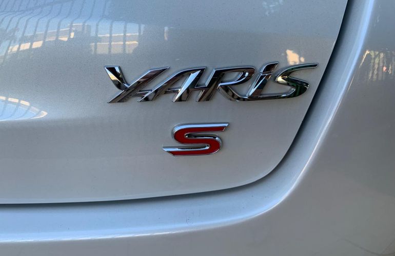 Toyota Yaris 1.5 S CVT - Foto #4
