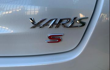 Toyota Yaris 1.5 S CVT - Foto #4