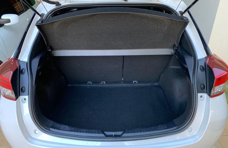 Toyota Yaris 1.5 S CVT - Foto #8