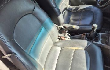 Fiat Linea 1.9 16V (Flex) - Foto #6