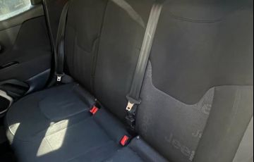 Jeep Renegade 1.8 (Aut) (Flex) - Foto #1