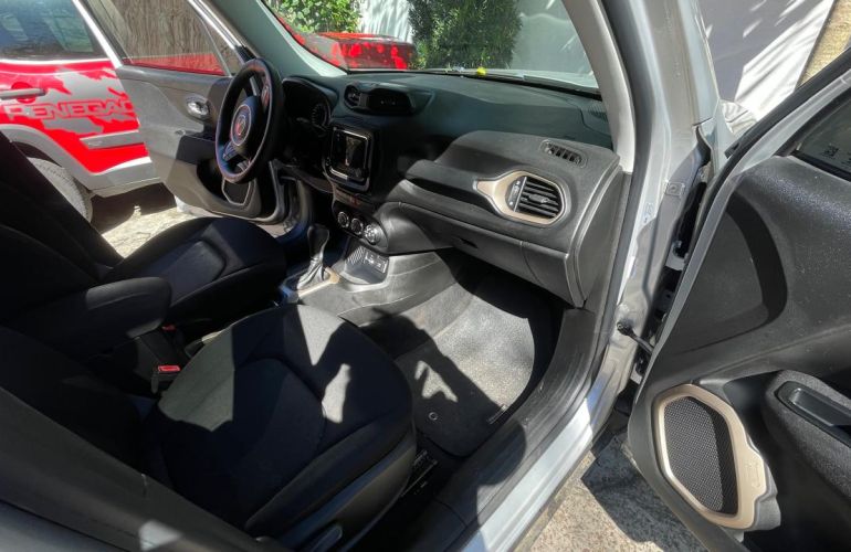 Jeep Renegade 1.8 (Aut) (Flex) - Foto #7