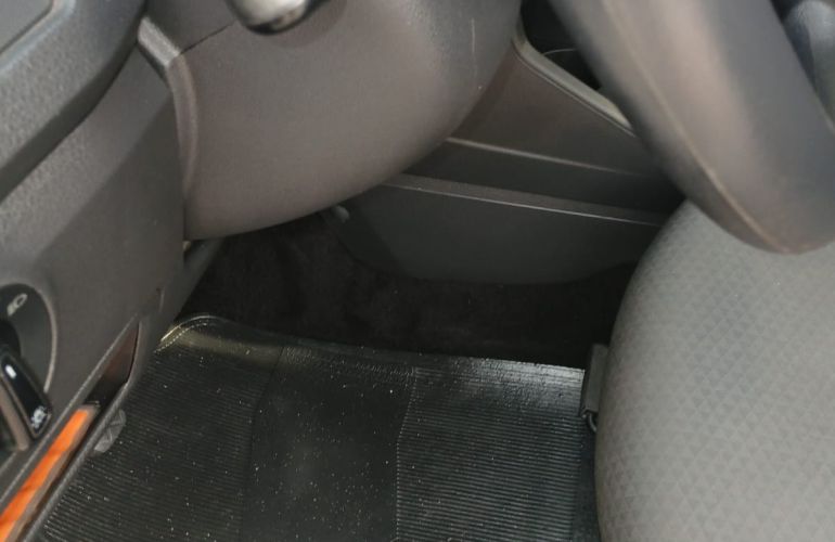 Volkswagen Gol 1.0 - Foto #9
