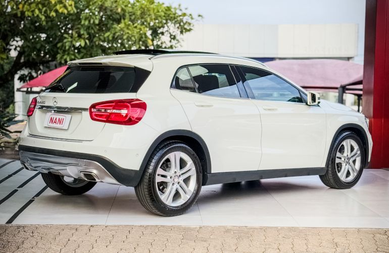 Mercedes-Benz GLA 250 Vision - Foto #4