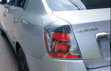 Nissan Sentra 2.0 16V (flex)