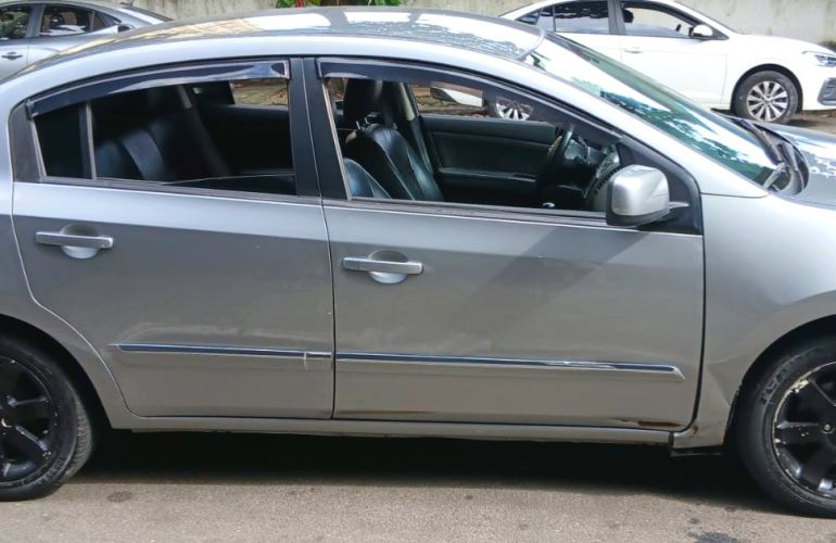 Nissan Sentra 2.0 16V (flex) - Foto #2