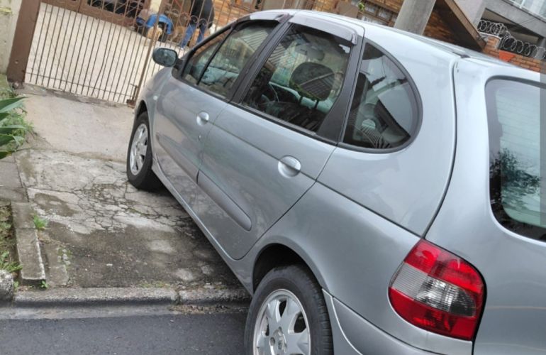 Renault Scénic Privilège 1.6 16V (flex) - Foto #3