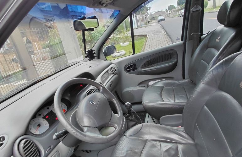 Renault Scénic Privilège 1.6 16V (flex) - Foto #4