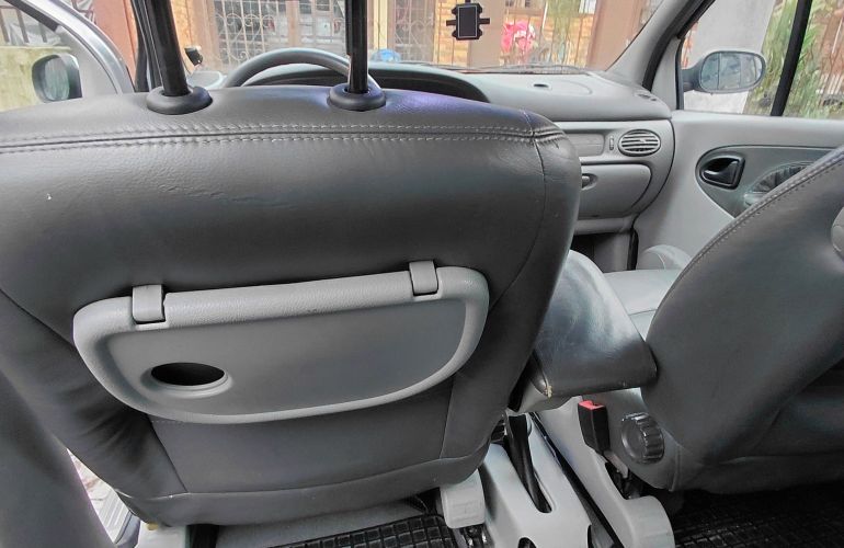 Renault Scénic Privilège 1.6 16V (flex) - Foto #5