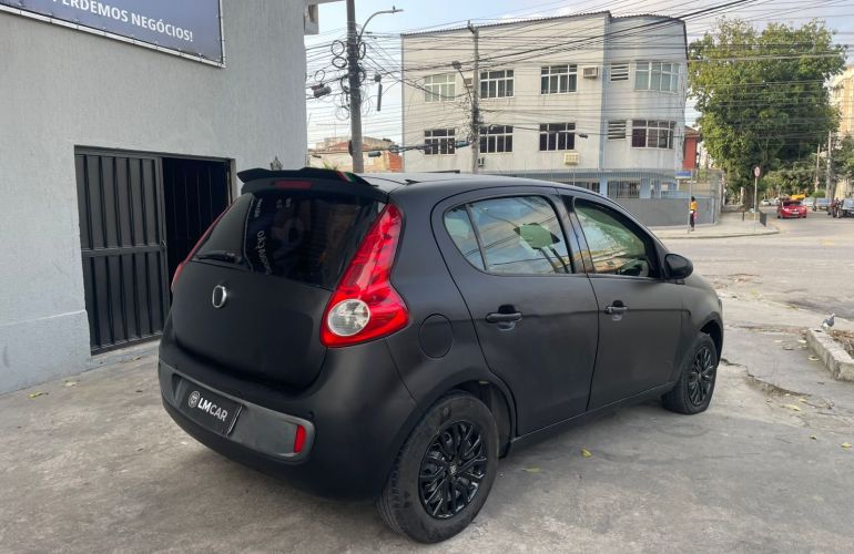 Fiat Palio Attractive 1.0 8V (Flex) - Foto #4