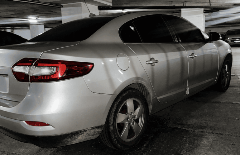 Renault Fluence 2.0 16V Privilege X-Tronic (Flex) - Foto #3