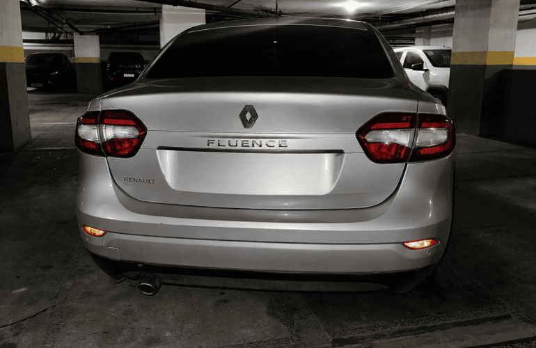 Renault Fluence 2.0 16V Privilege X-Tronic (Flex) - Foto #4