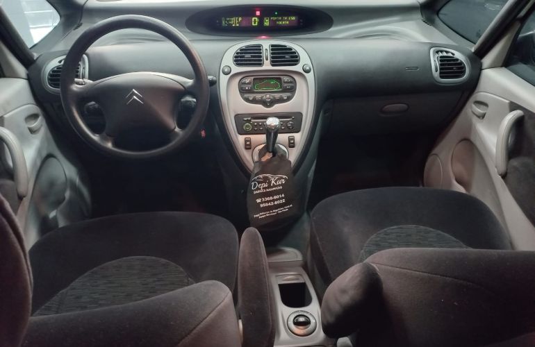 Citroën Xsara Picasso Exclusive 2.0 16V - Foto #3