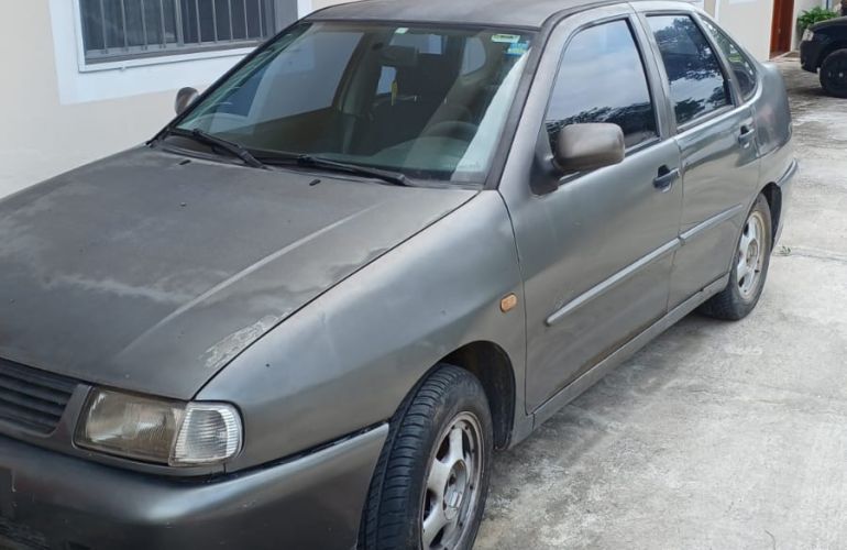 Volkswagen Polo Classic 1.8 MI Special - Foto #2
