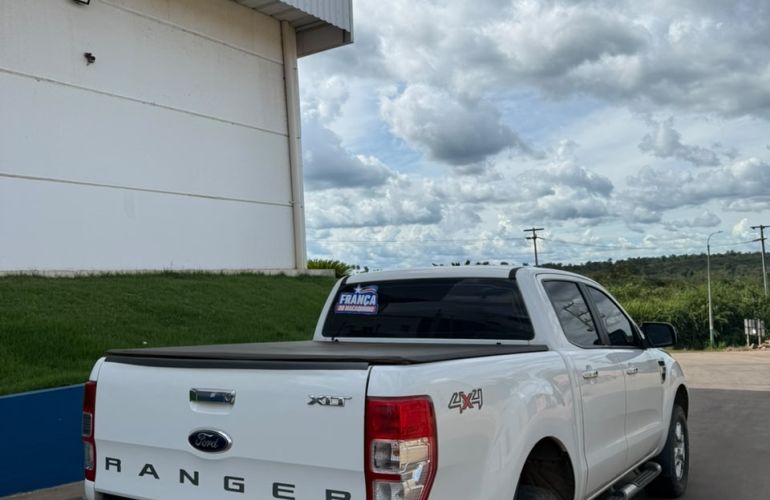 Ford Ranger 3.2 TD 4x4 CD XLT - Foto #2