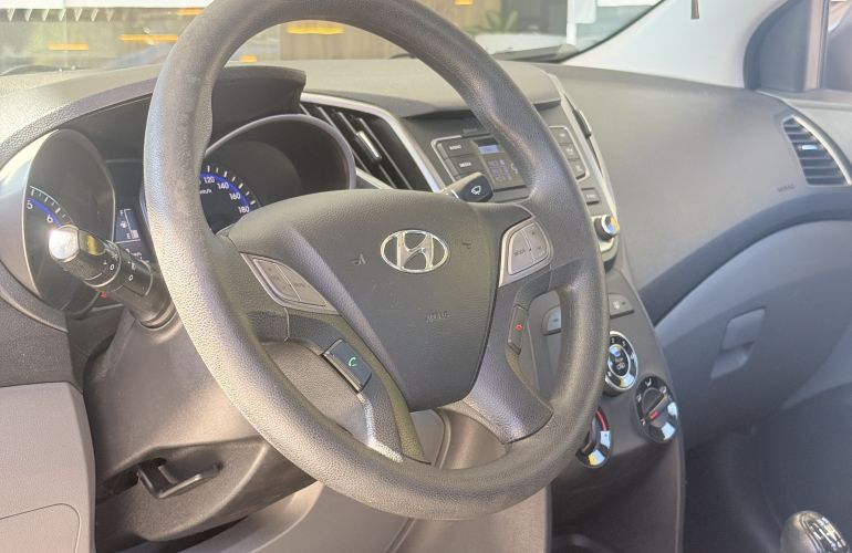 Hyundai HB20S 1.6 Comfort Style - Foto #3