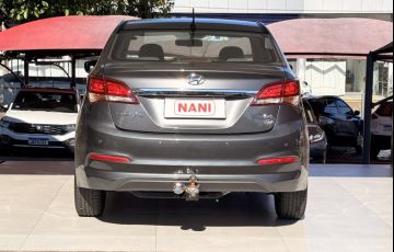 Hyundai HB20S 1.6 Comfort Style - Foto #6