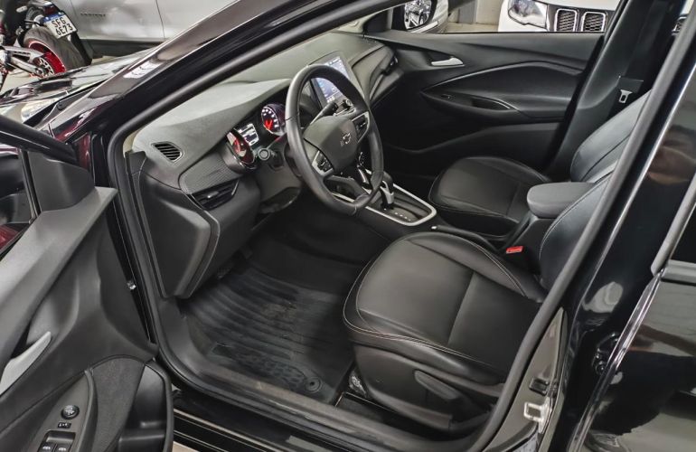 Chevrolet Onix 1.0 Turbo Premier (Aut) - Foto #8