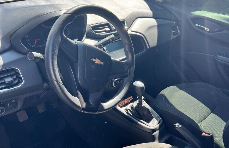 Chevrolet Onix 1.0 LT SPE/4 - Foto #4