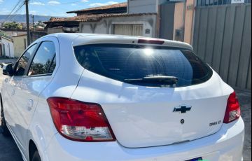 Chevrolet Onix 1.0 LT SPE/4 - Foto #6