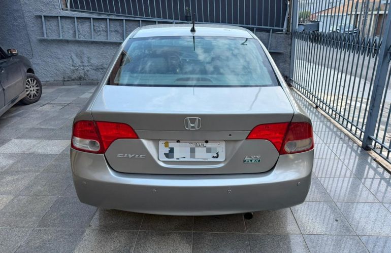 Honda New Civic LXS 1.8 16V (Flex) - Foto #3