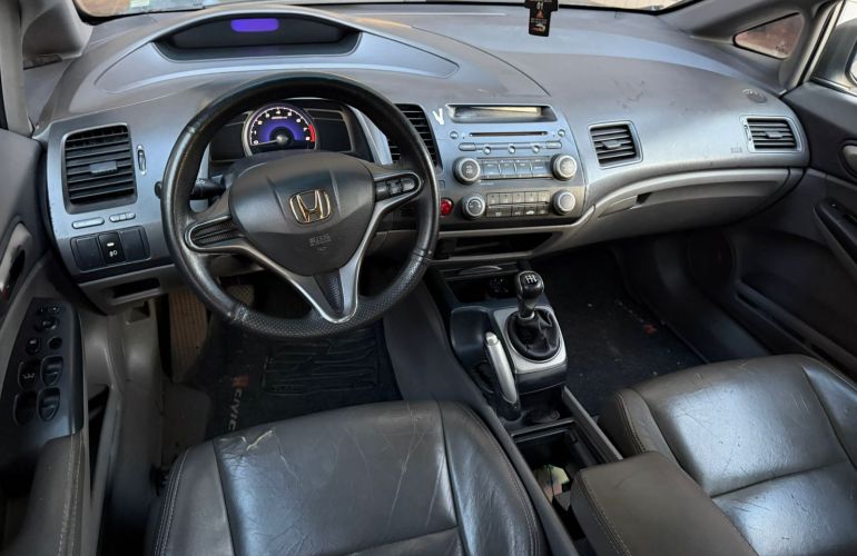 Honda New Civic LXS 1.8 16V (Flex) - Foto #8