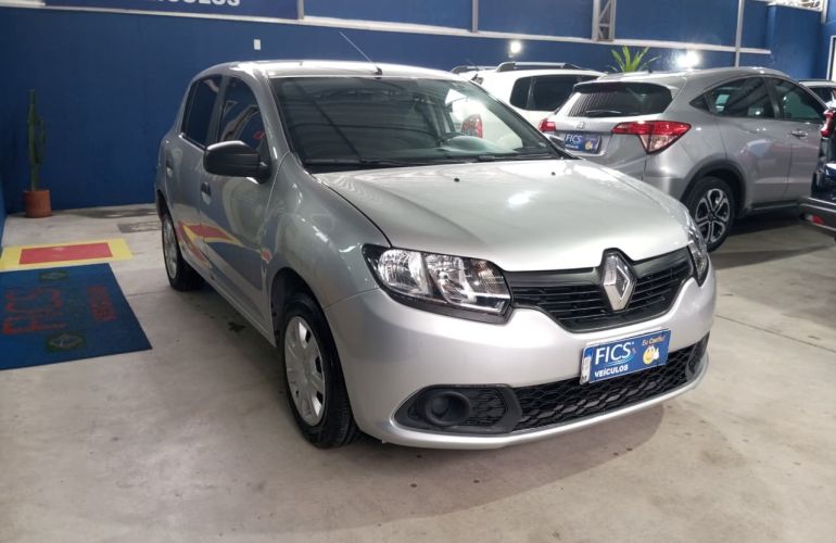 Renault Sandero Authentique 1.0 12V SCe (Flex) - Foto #2