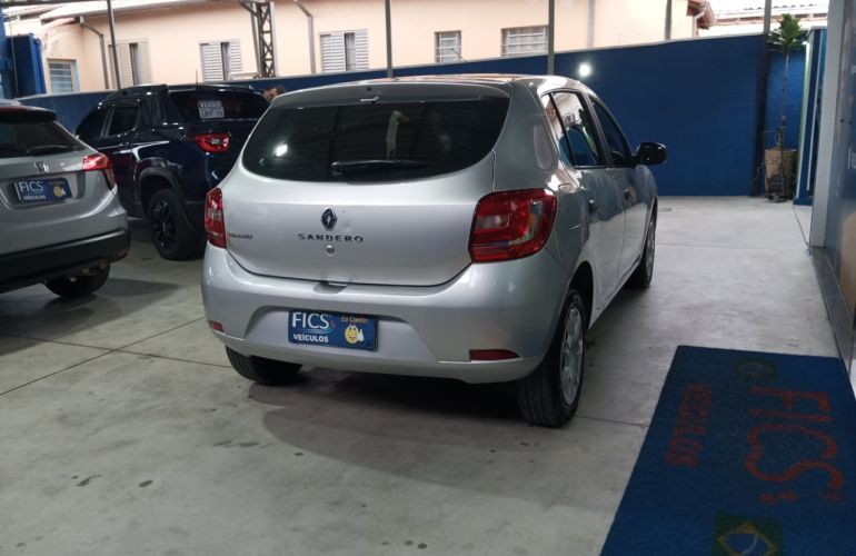 Renault Sandero Authentique 1.0 12V SCe (Flex) - Foto #5