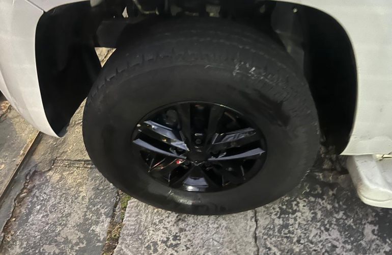 Volkswagen Amarok 2.0 SE 4x4 TDi (Cab Dupla) - Foto #3