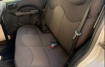 Fiat Uno Way 1.4 8V (Flex) 4p - Foto #2
