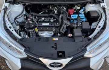 Toyota Yaris Sedan 1.5 XL CVT - Foto #8