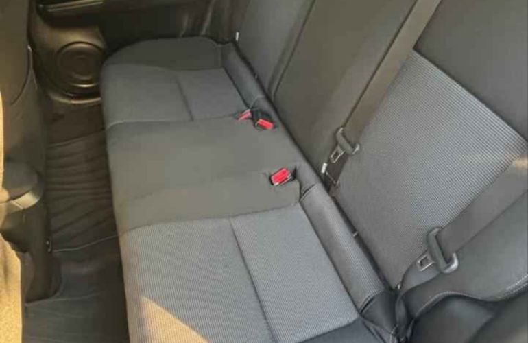 Toyota Yaris Sedan 1.5 XL CVT - Foto #9