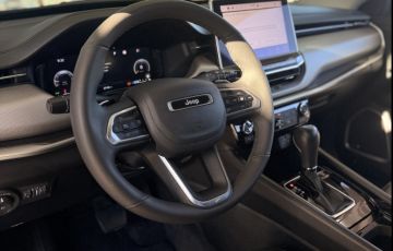 Jeep Compass 1.3 T270 Longitude (Aut) - Foto #3